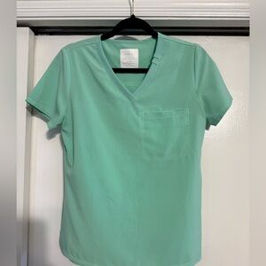 Cherokee scrub top